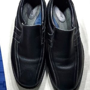 Dockers Mens slip on leather dress shoes